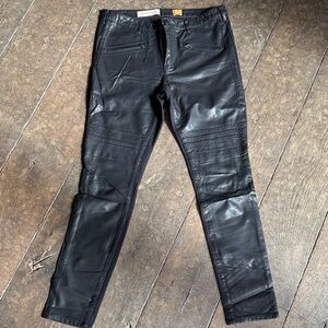 Anthropologie Pilcro Black Skinny Pants, pleather on front, fabric on back.